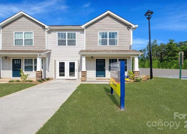 Property at 33 Virginia Commons Dr, Arden, NC 28704, 3 beds, 2.5 baths