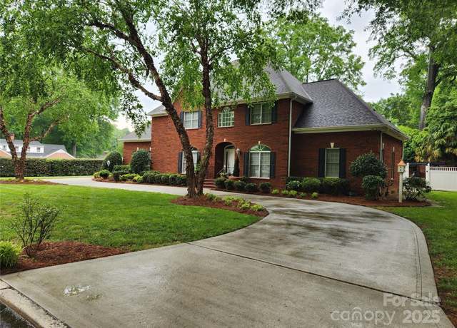 Property at 1209 S South St, Gastonia, NC 28052, 3 beds, 3.5 baths