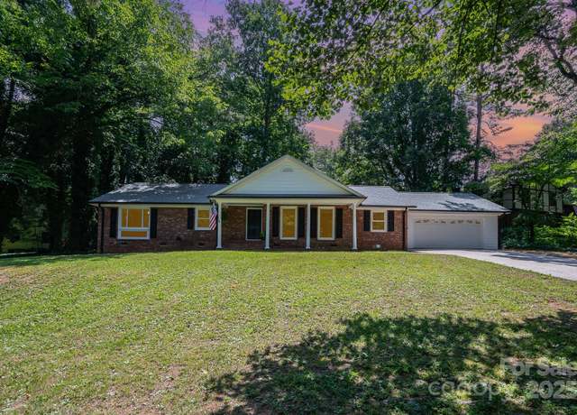 Property at 114 Elmwood Dr, Salisbury, NC 28147, 3 beds, 2 baths
