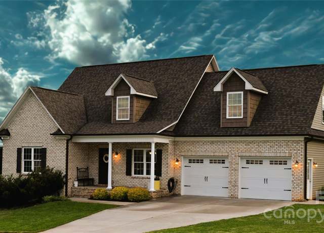 Property at 127 Elberon Ct, Mocksville, NC 27028, 3 beds, 2.5 baths