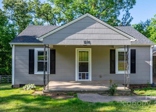 Property at 1276 Temple St, Valdese, NC 28690, 2 beds, 1 bath