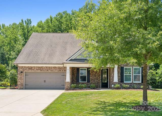 Property at 8729 Mullis Forest Ct, Mint Hill, NC 28227, 4 beds, 3.5 baths
