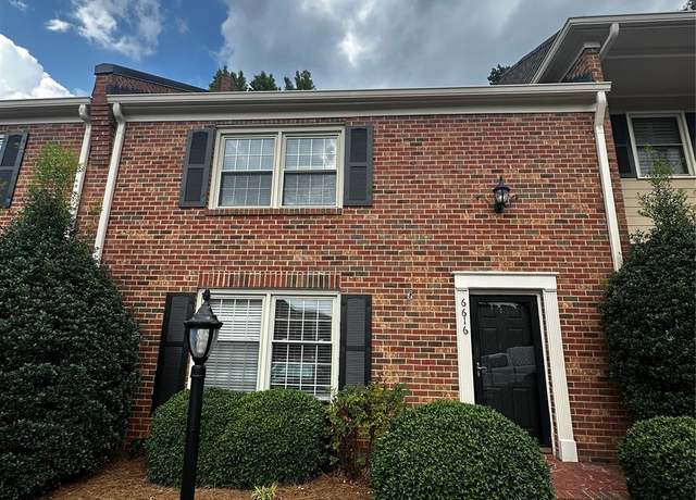 Property at 6616 Bunker Hill Cir, Charlotte, NC 28210, 3 beds, 2.5 baths