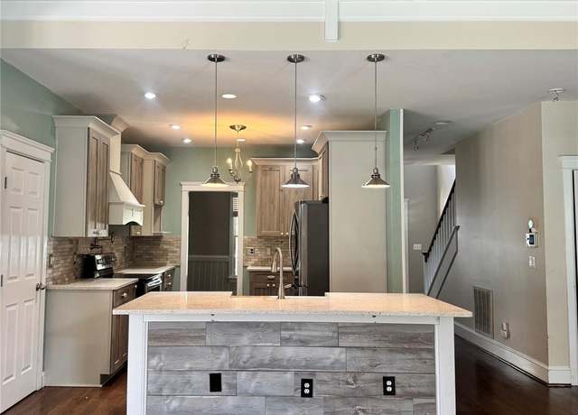 Property at 8508 Sandowne Ln, Huntersville, NC 28078, 5 beds, 2.5 baths