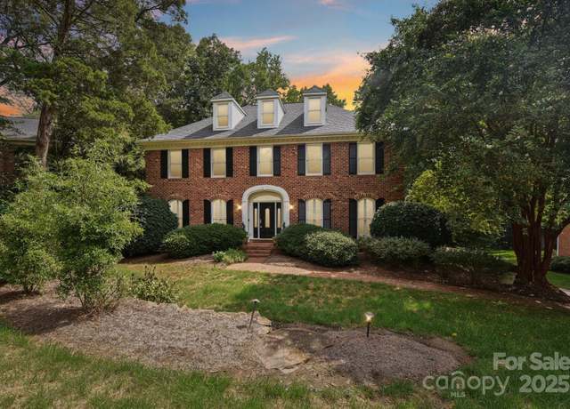 Property at 6911 Chatford Ln, Charlotte, NC 28210, 4 beds, 4 baths