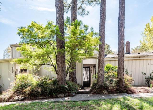 Property at 3709 Willow Point Dr, Charlotte, NC 28277, 2 beds, 1.5 baths