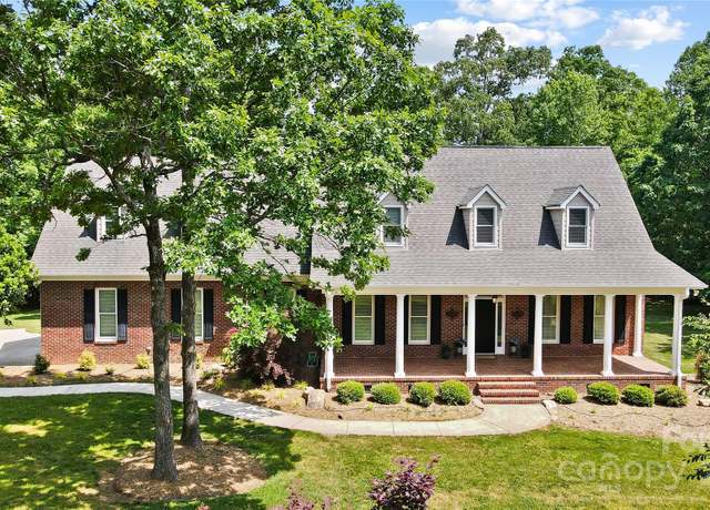 Property at 4570 Chanel Ct, Concord, NC 28025, 4 beds, 3.5 baths