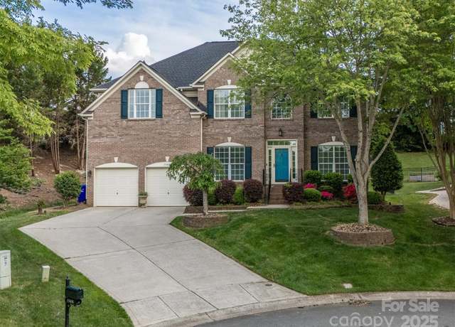 Property at 15406 Pepperwood Ct, Huntersville, NC 28078, 4 beds, 2.5 baths