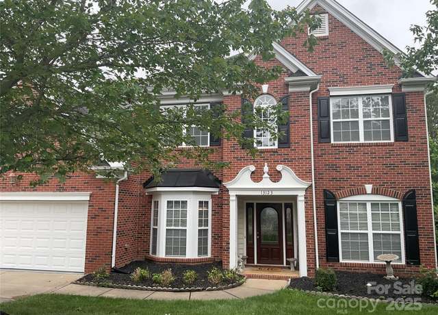 Property at 13123 Ashley Meadow Dr, Charlotte, NC 28213, 5 beds, 3 baths