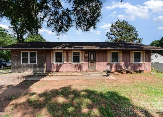 Property at 816 Radio Rd, Statesville, NC 28677, 2 beds, 1 bath