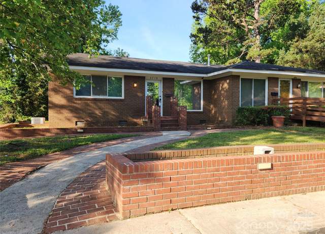 Property at 4718 Americana Ave, Charlotte, NC 28215, 2 beds, 1 bath