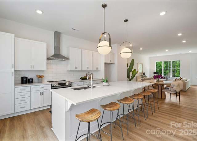 Property at 3413 Holabird Ln #10, Charlotte, NC 28208, 4 beds, 3.5 baths