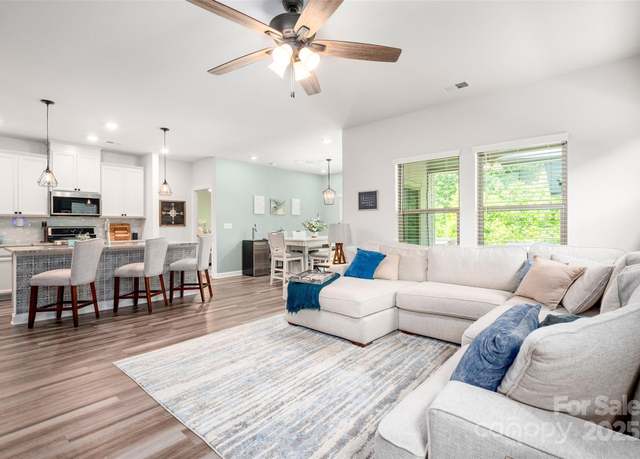 Property at 7530 Porrera St, Charlotte, NC 28214, 3 beds, 2 baths