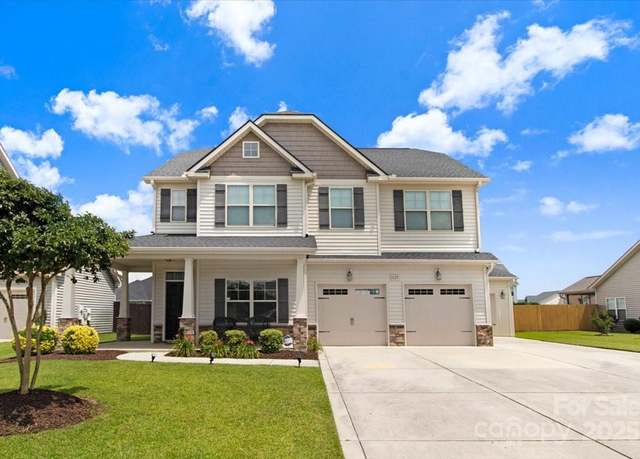 Property at 5125 Debut Ave, Hope Mills, NC 28348, 4 beds, 2.5 baths