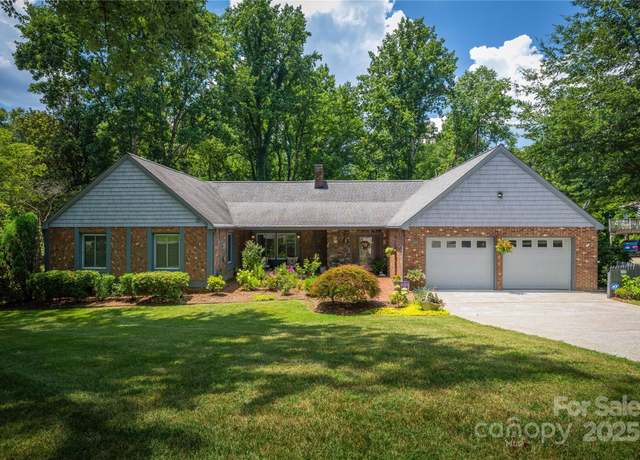 Property at 130 Mimosa Hills Dr, Morganton, NC 28655, 4 beds, 3 baths