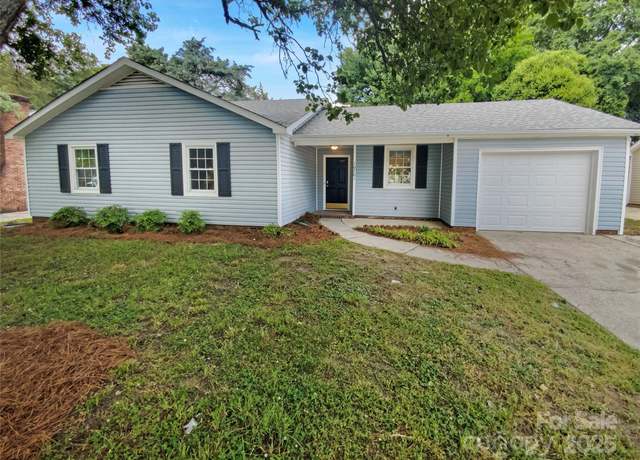 Property at 10701 Copper Field Dr, Pineville, NC 28134, 3 beds, 2 baths