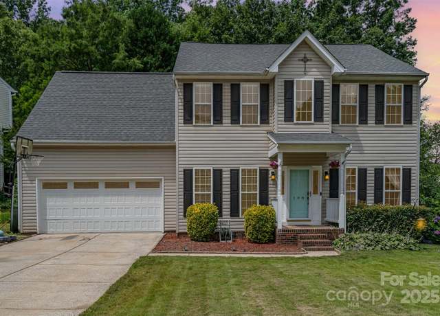 Property at 108 Shade Tree Cir, Fort Mill, SC 29715, 4 beds, 2.5 baths