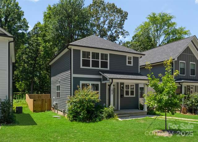 Property at 1824 Purser Dr, Charlotte, NC 28215, 3 beds, 2.5 baths