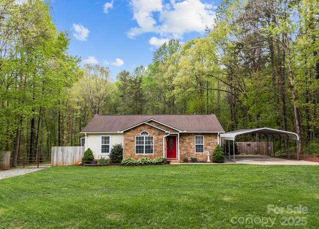 Property at 214 Creek View Rd, Mooresville, NC 28117, 3 beds, 2 baths
