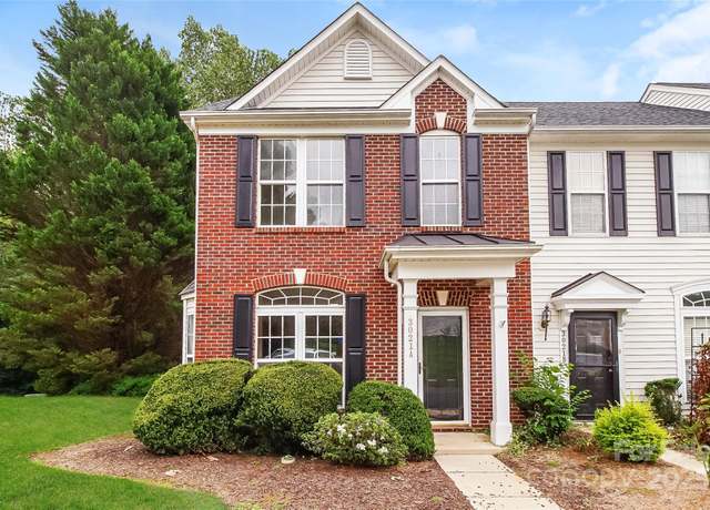 Property at 3021 Misty Harbor Cir, Cramerton, NC 28032, 3 beds, 2.5 baths