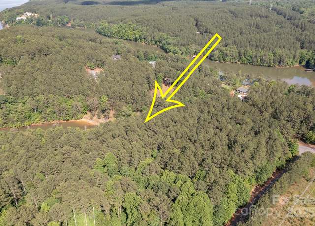 Property at 2045 W Paradise Harbor Dr #35, Connelly Springs, NC 28612