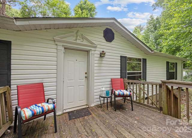 Property at 112 Cordella Rd, Candler, NC 28715, 3 beds, 2 baths