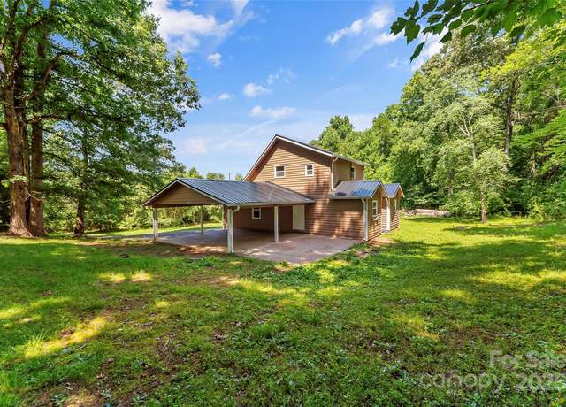 Property at 2126 Kincaid Hill Rd, Lenoir, NC 28645, 3 beds, 2 baths