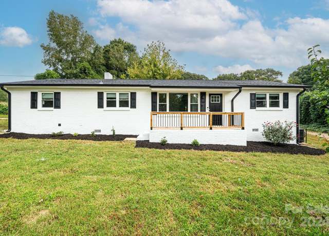 Property at 1571 S Aspen St, Lincolnton, NC 28092, 3 beds, 2 baths