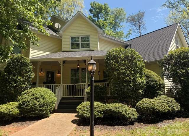 Property at 2835 Dav Ave, Morganton, NC 28655, 3 beds, 3 baths