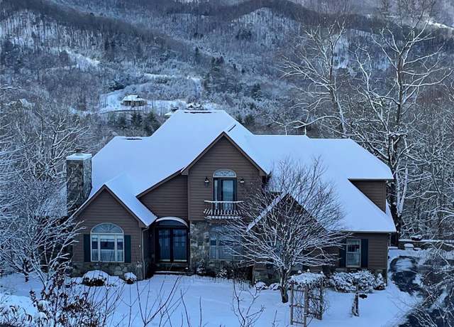 Property at 65 Timber Park Dr, Black Mountain, NC 28711, 3 beds, 3.5 baths