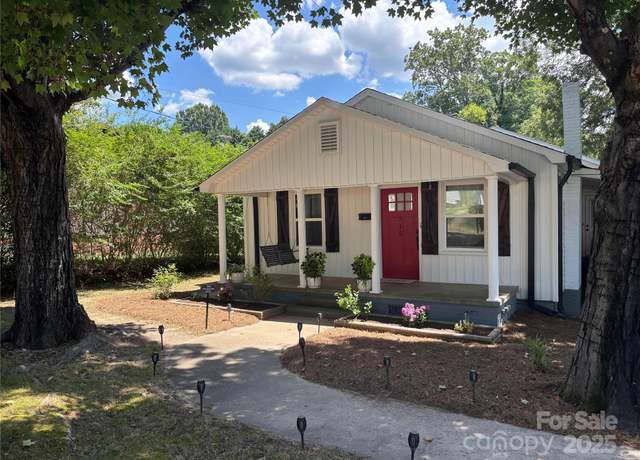 Property at 715 Pine St, Kannapolis, NC 28081, 3 beds, 2 baths