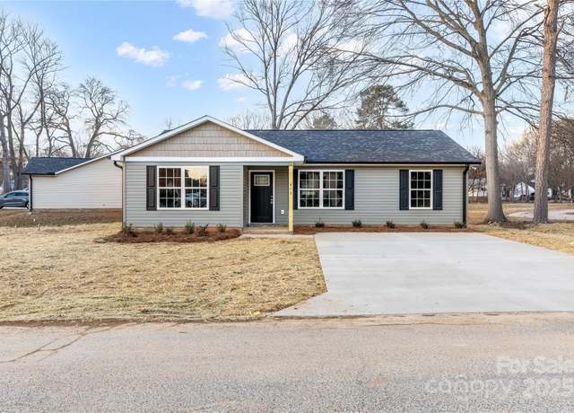 Property at 413 Peach St, Kannapolis, NC 28083, 3 beds, 2 baths