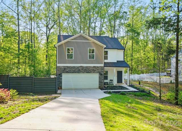 Property at 11040 E Lake Rd, Charlotte, NC 28215, 4 beds, 2.5 baths