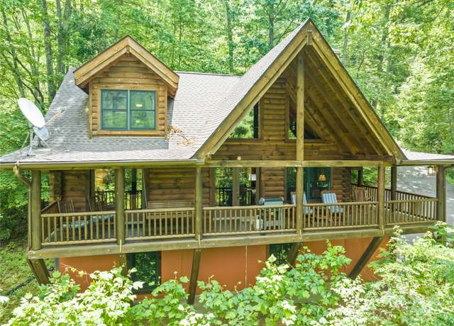 Property at 536 Tawodi Trl, Maggie Valley, NC 28751, 3 beds, 3 baths