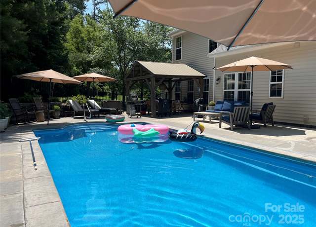 Property at 7700 Antique Cir, Waxhaw, NC 28173, 4 beds, 2.5 baths