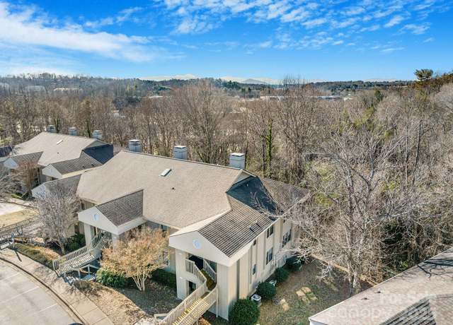 Property at 1605 Abbey Cir, Asheville, NC 28805, 2 beds, 2 baths