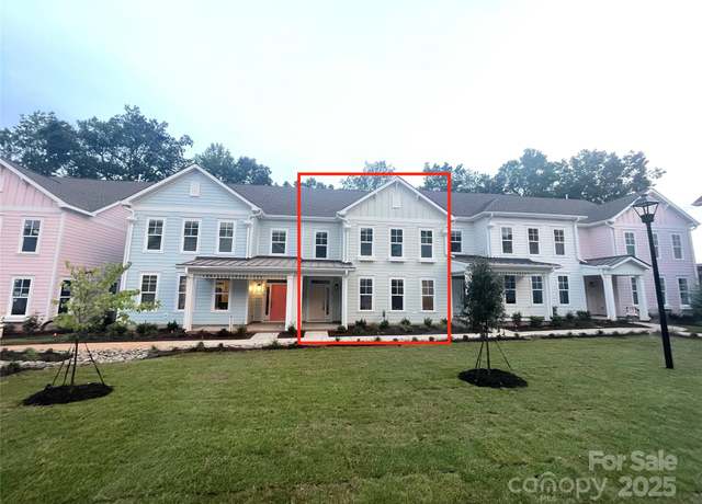 Property at 274 Gilead Rd, Huntersville, NC 28078, 3 beds, 2.5 baths