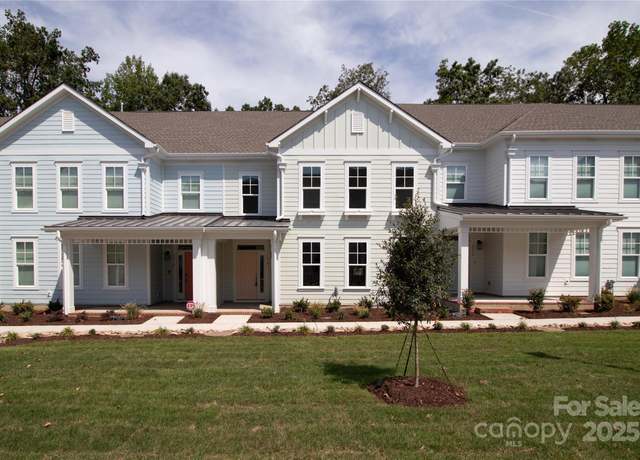 Property at 274 Gilead Rd, Huntersville, NC 28078, 3 beds, 2.5 baths