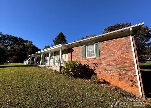 Property at 88 Winterberry Dr, Cullowhee, NC 28723, 3 beds, 2 baths