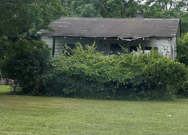 Property at 9924 Horton Rd, Charlotte, NC 28278, 2 beds, 1 bath