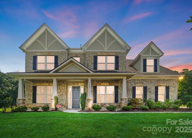 Property at 512 Chicory Cir, Matthews, NC 28104, 5 beds, 4.5 baths