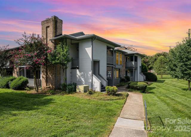 Property at 5828 Harris Grove Ln, Charlotte, NC 28212, 2 beds, 2 baths