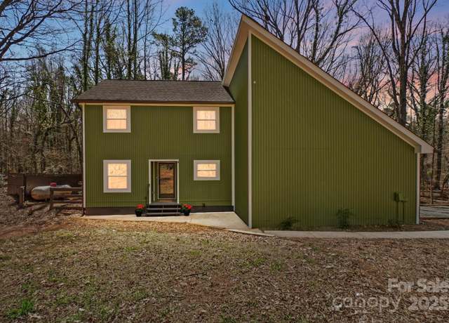 Property at 4125 Rivendell Ln, Mint Hill, NC 28227, 3 beds, 2.5 baths
