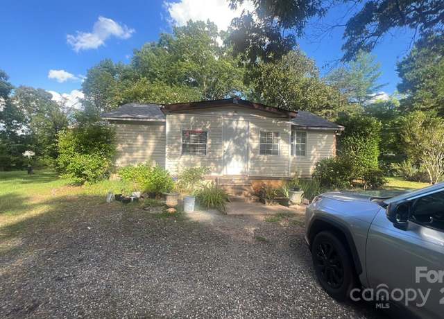 Property at 8301 Pine Oak Rd, Waxhaw, NC 28173, 3 beds, 1 bath