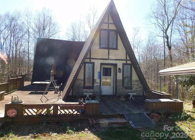 Property at 13062 Highway 55 Hwy W, York, SC 29745, 6 beds, 5 baths