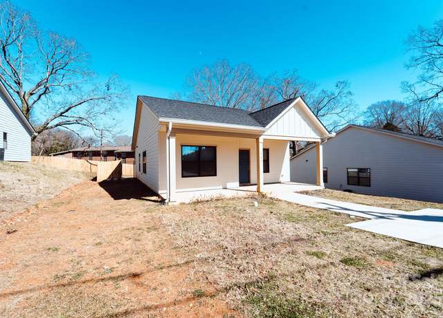 Property at 945 3rd Street Pl SW, Hickory, NC 28602, 3 beds, 2 baths