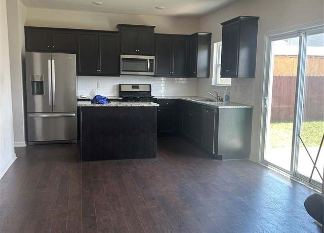 Property at 419 Burdock Ln, Arden, NC 28704, 3 beds, 2.5 baths