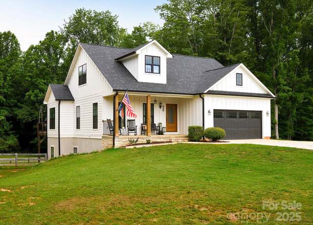 Property at 943 Shinnville Rd, Mooresville, NC 28115, 3 beds, 3.5 baths