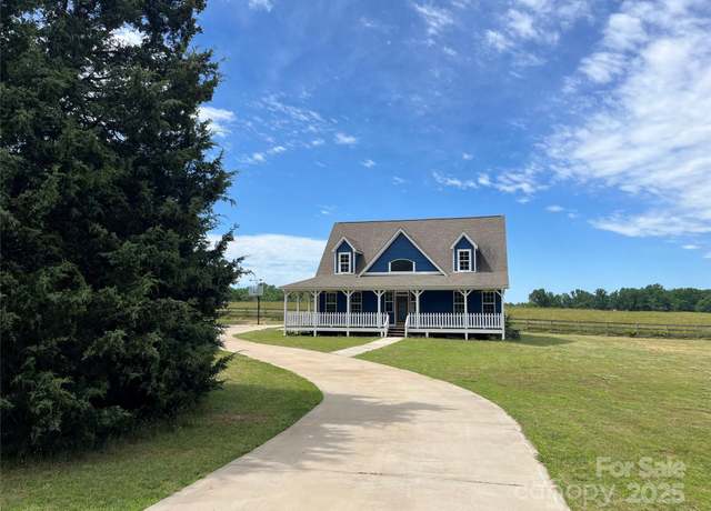 Property at 4830 Chesnee Rd, Rutherfordton, NC 28139, 3 beds, 2.5 baths