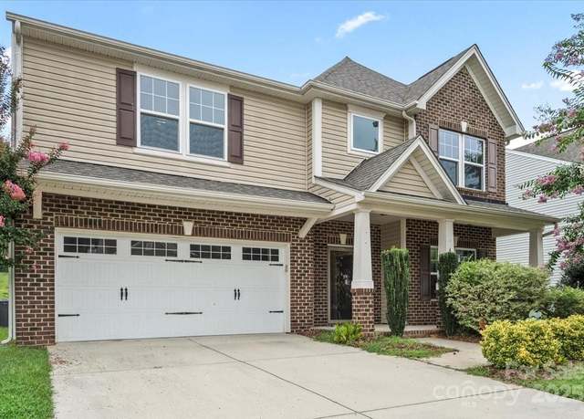 Property at 4246 Wedge Dr, Pfafftown, NC 27040, 5 beds, 3 baths